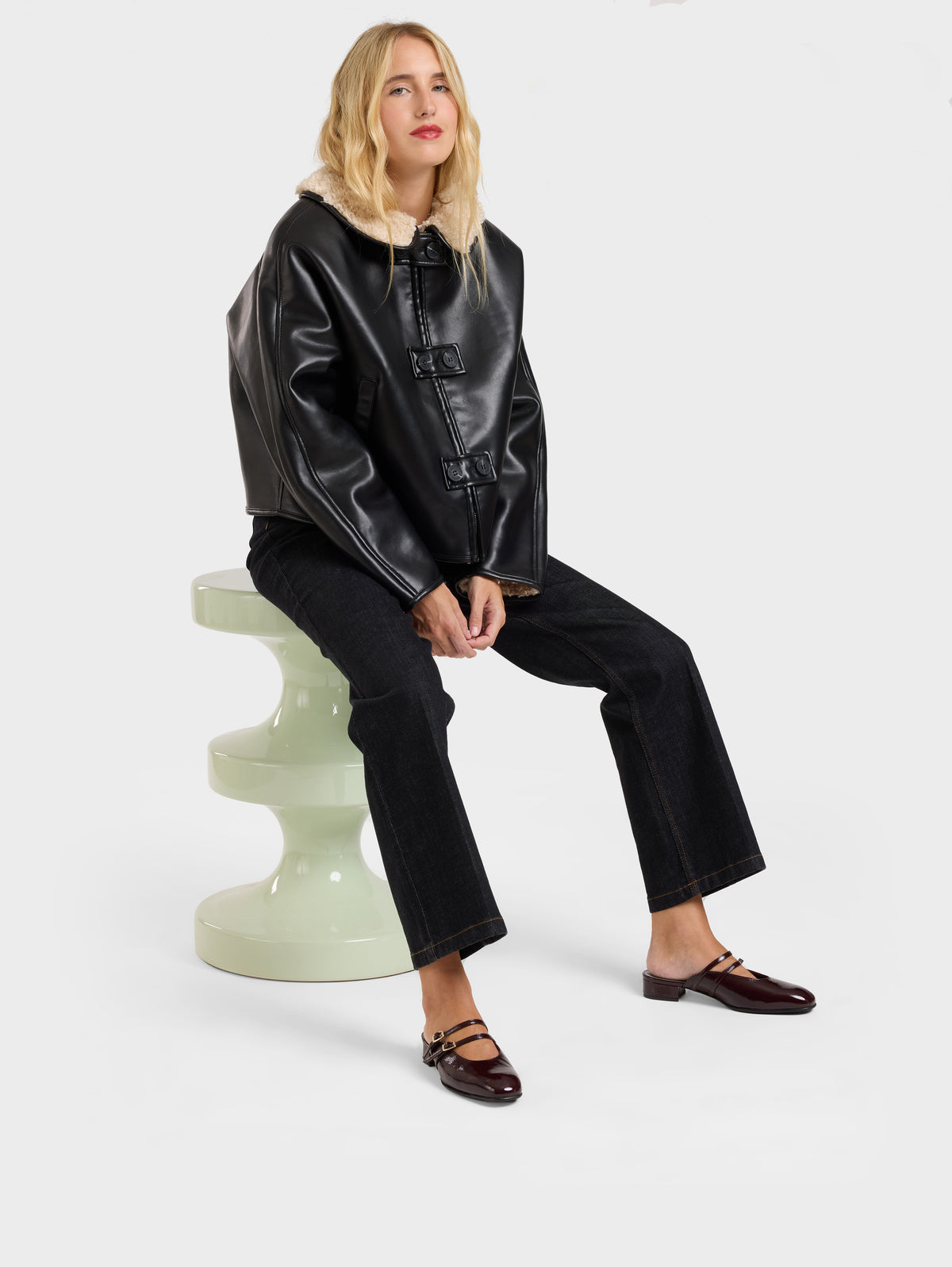 Pomme - Aubergine patent leather mules with straps