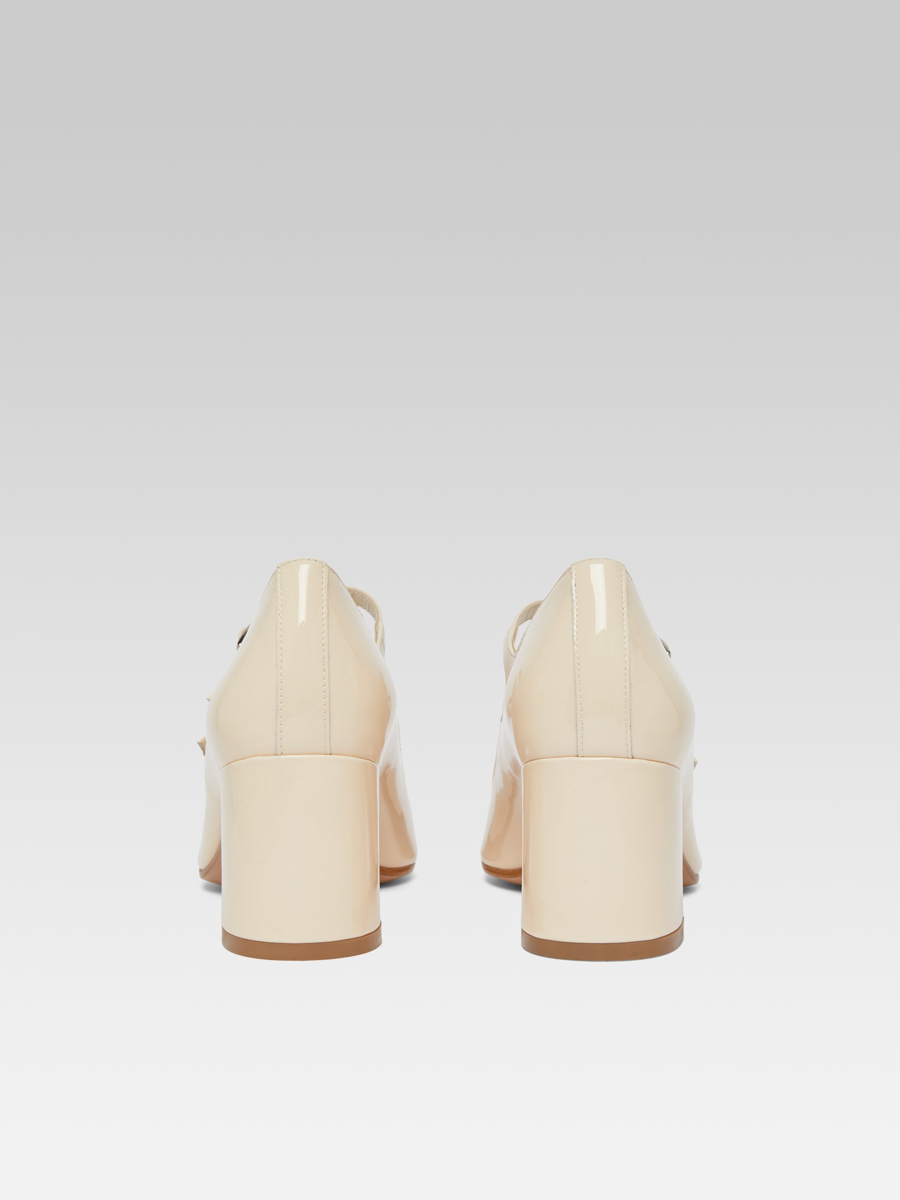 Alice - Nude patent leather Mary Janes pumps | Carel Paris