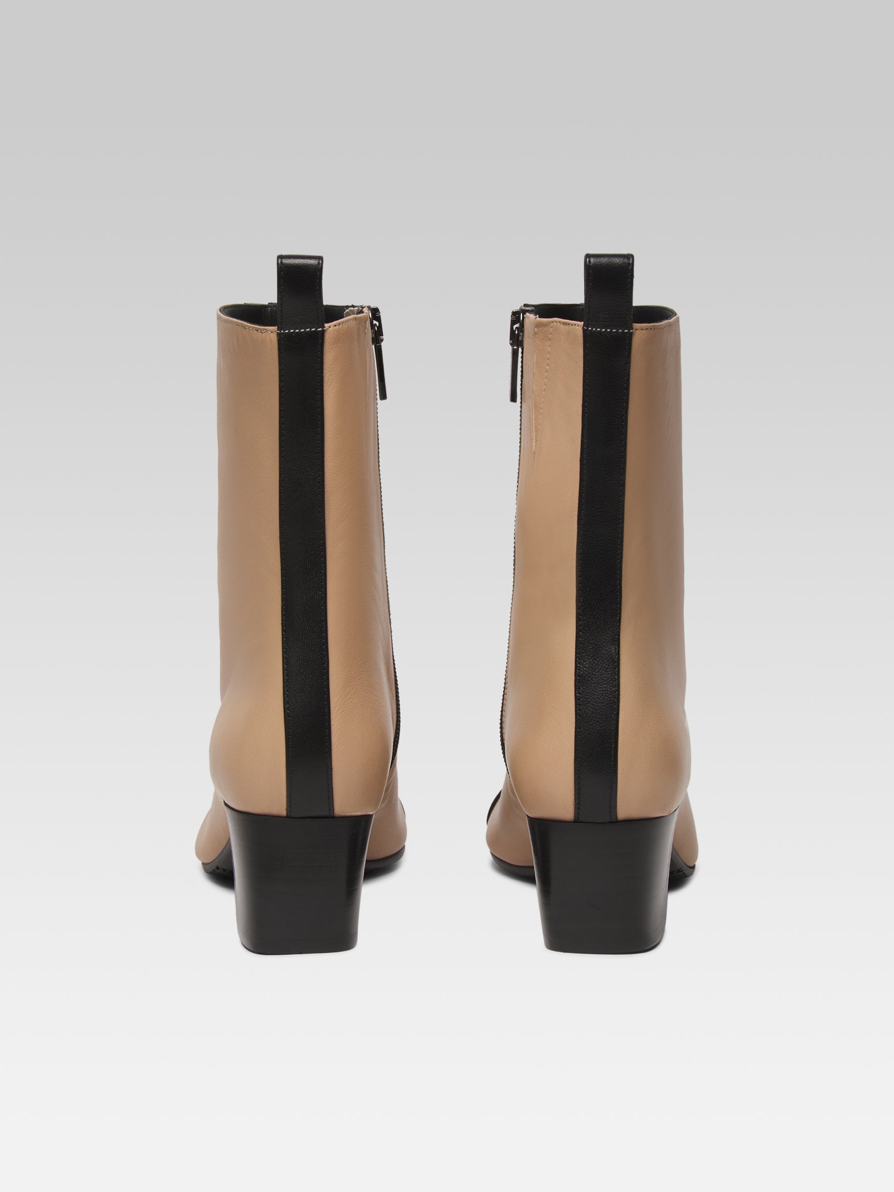 Audrey - Beige and black leather ankle boots - Image number 7