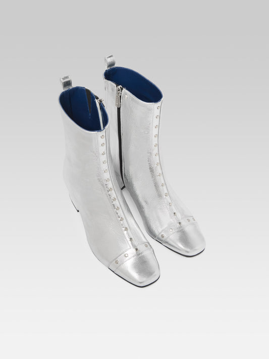Audrey  - Silver laminated leather ankle boots with studs - Image number 2