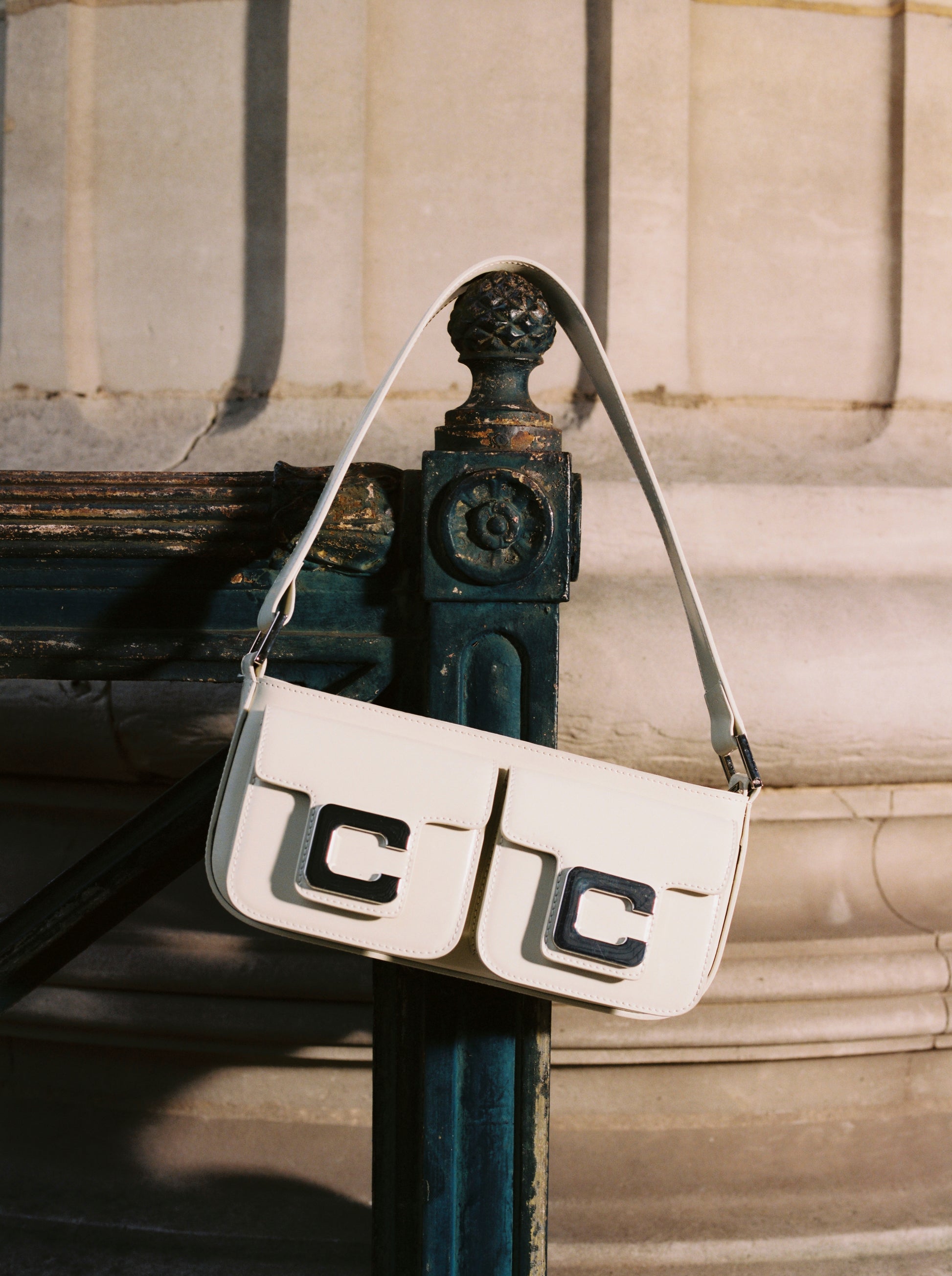 Mimi - Ivory glossy leather bag - Image number 3