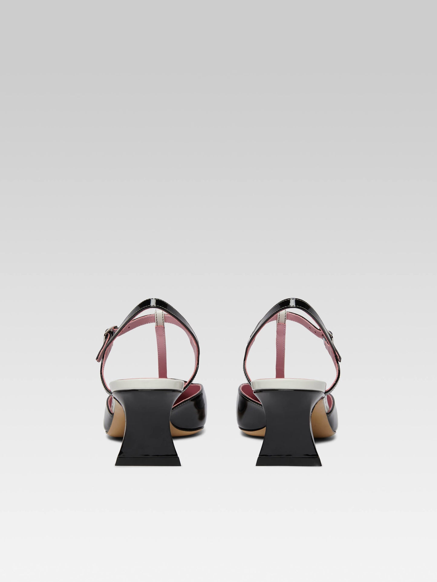 Isadora - Black and white patent leather heeled sandals