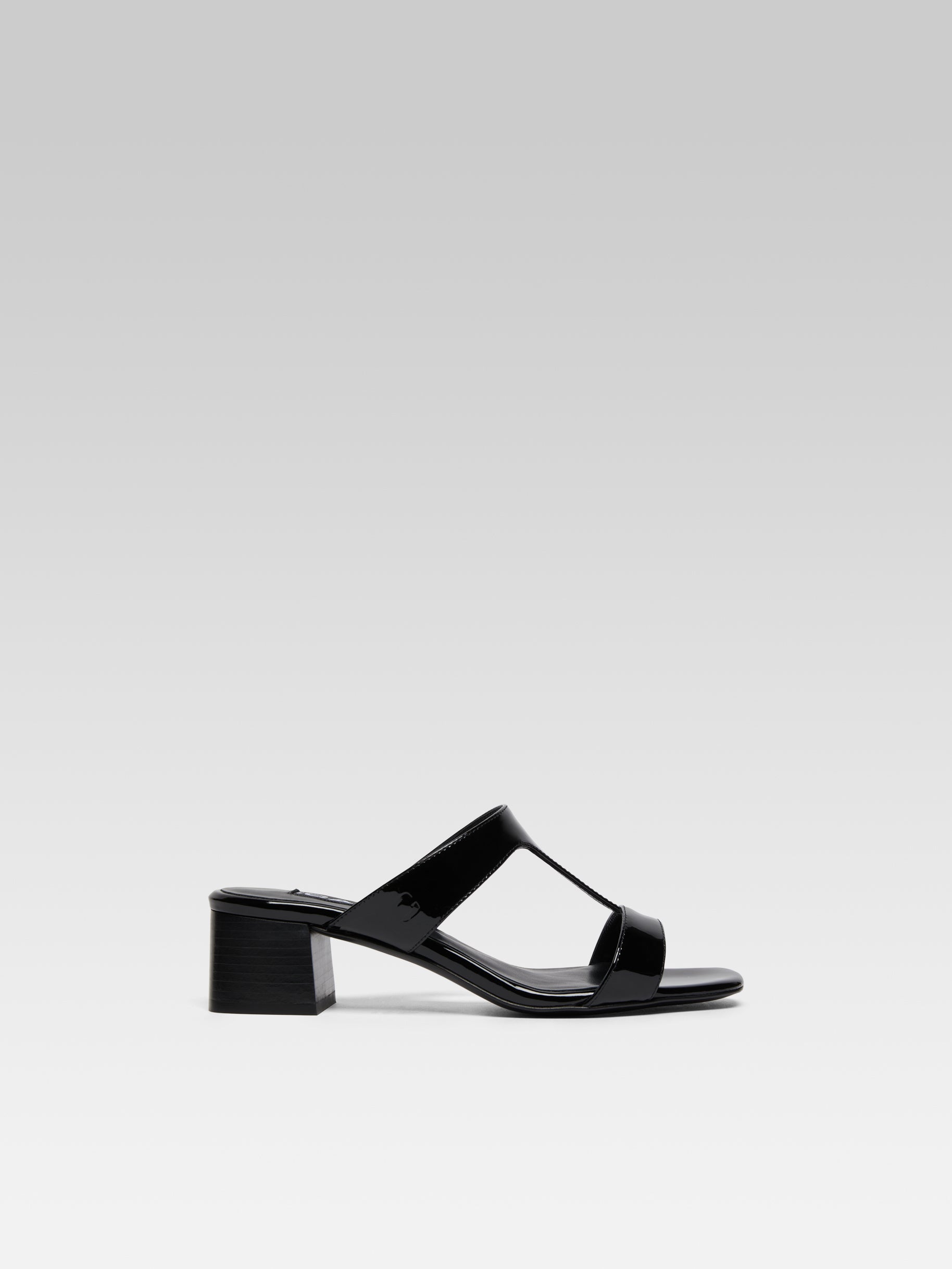 Isis - Mules cuir verni noir - Image numéro 1