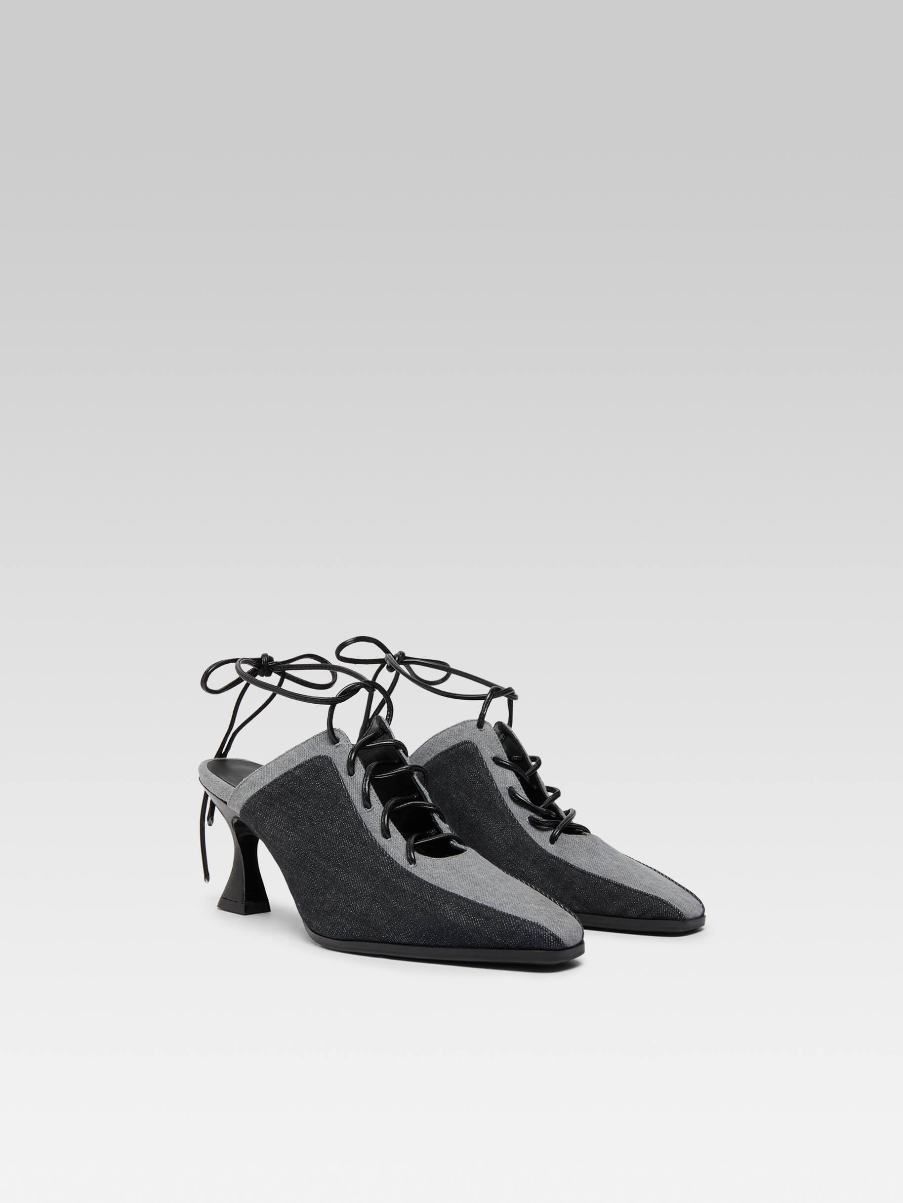 Corset - Mules à talon lacets tissu bi-jean gris - Image numéro 5