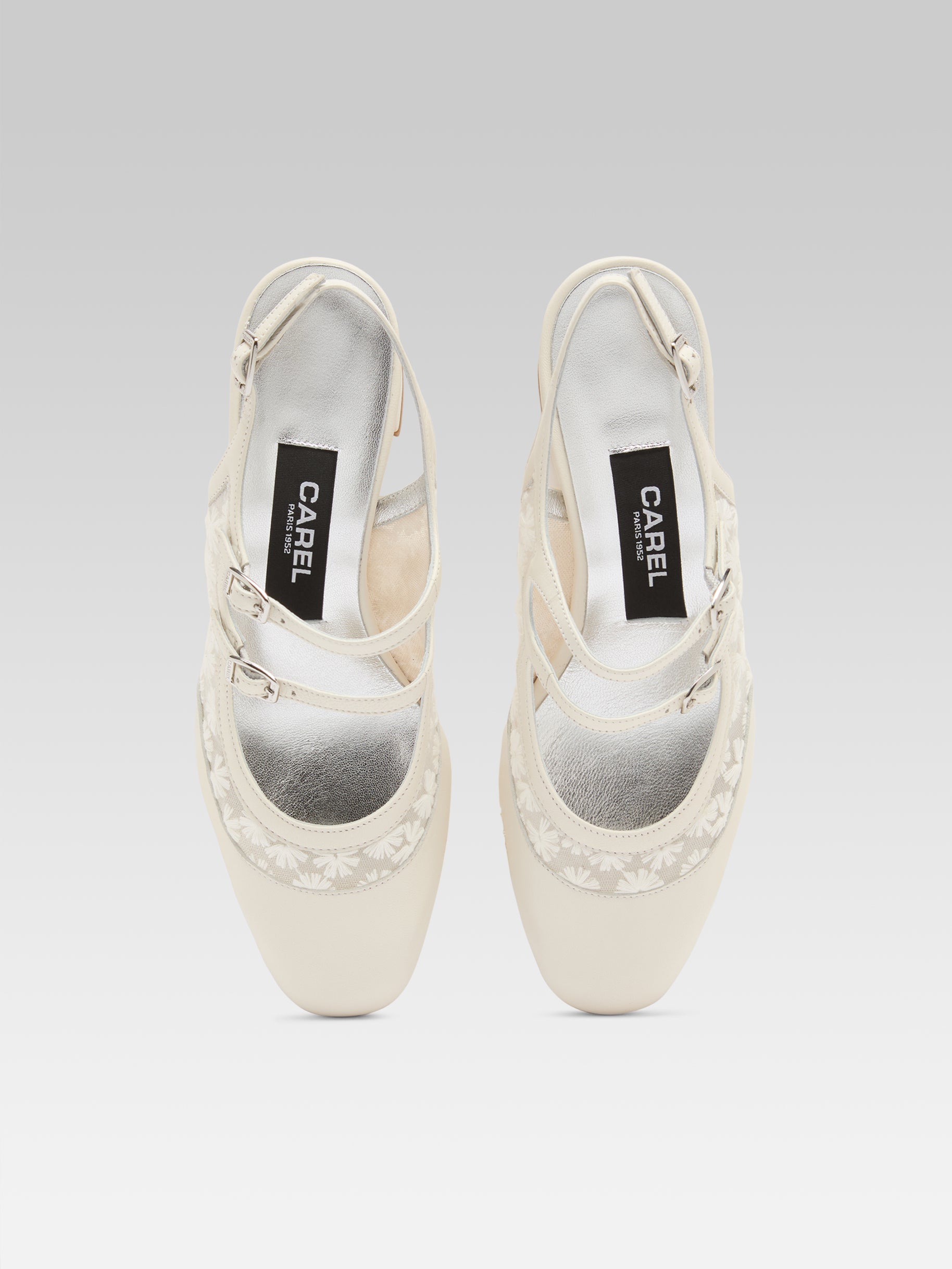 Banana - Babies slingback cuir ivoire et dentelle à fleurs upcyclée  - Image numéro 6