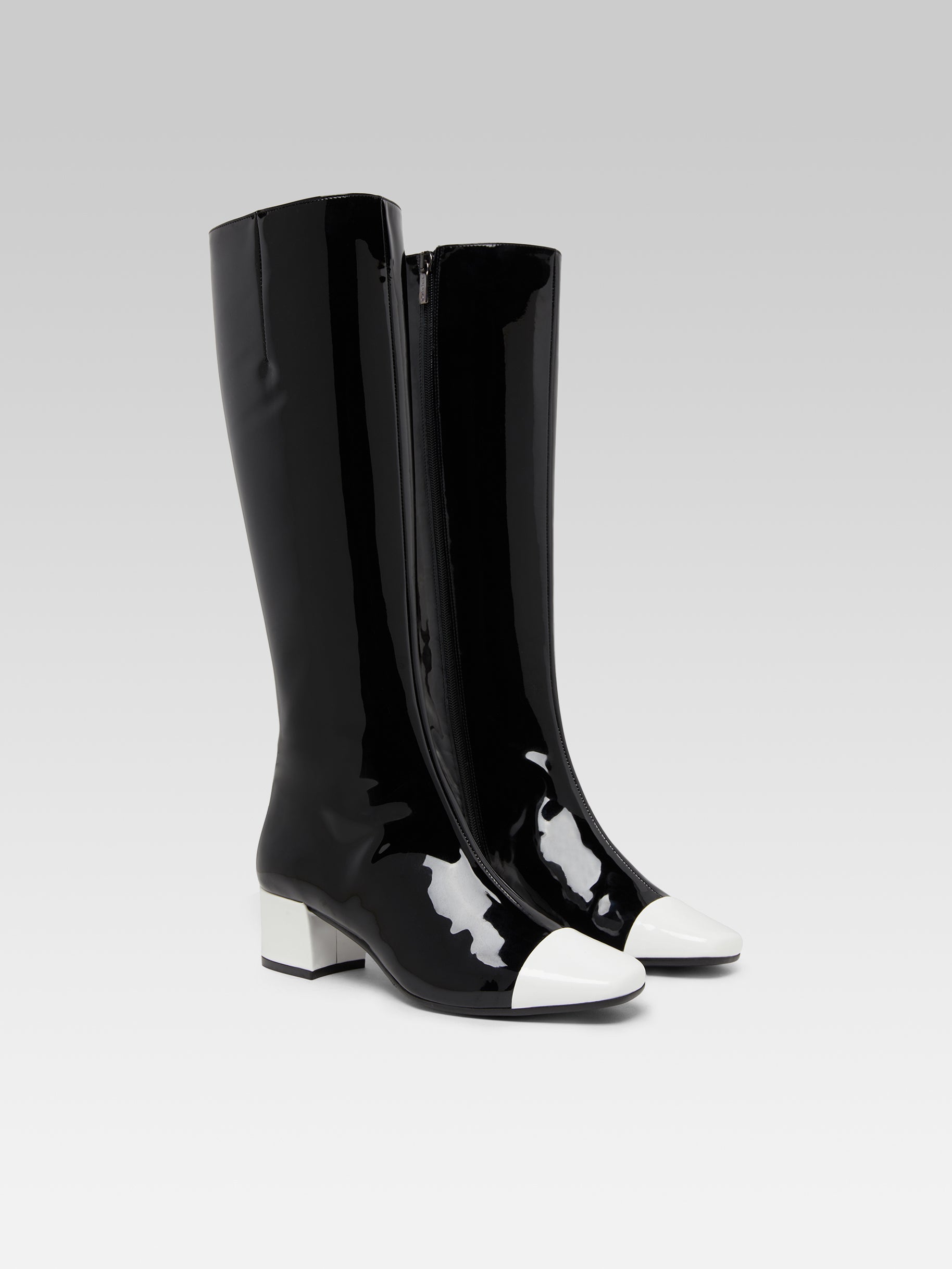 Malaga - Black and white patent leather boots - Image number 2