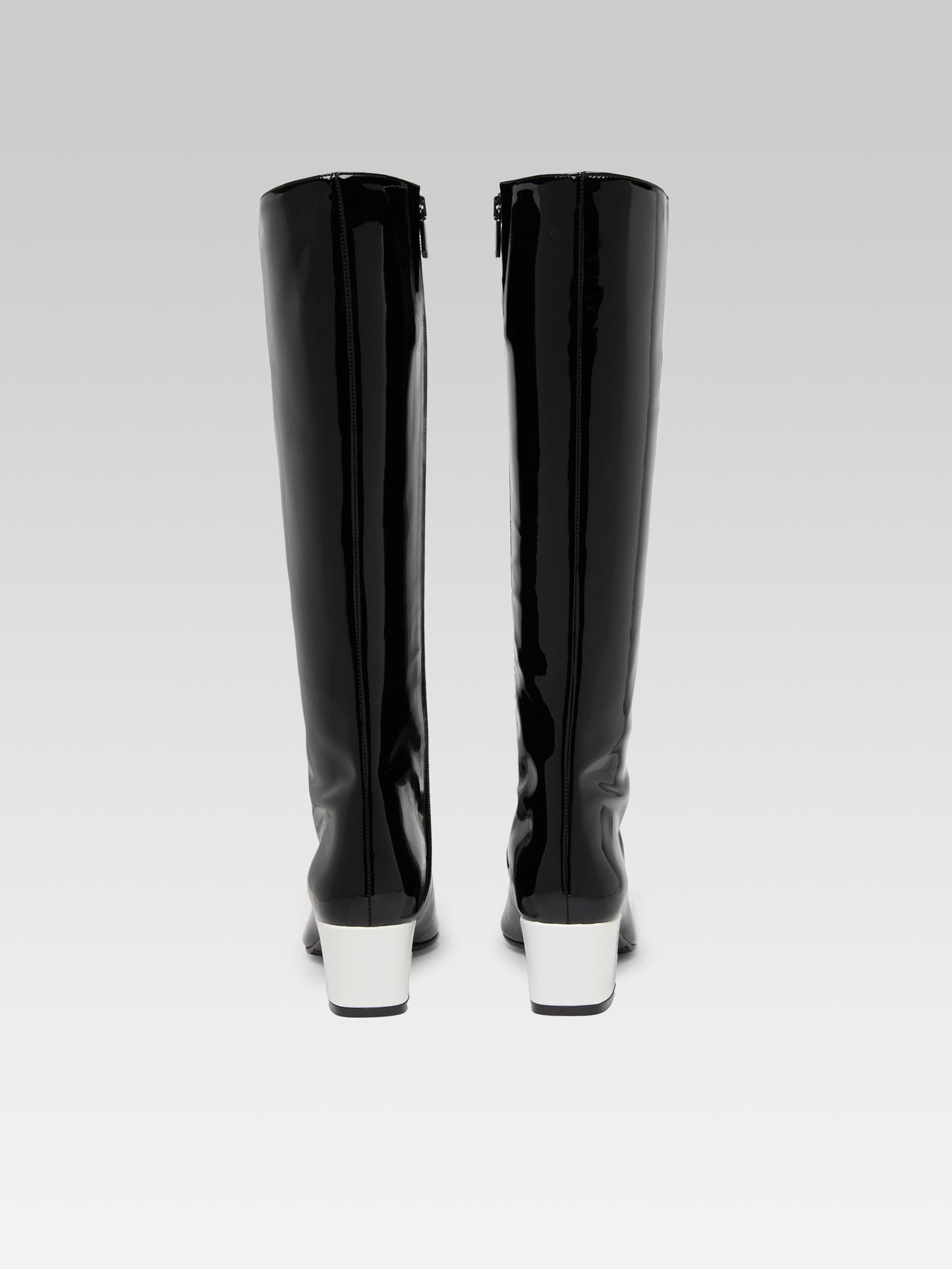 Malaga - Black and white patent leather boots