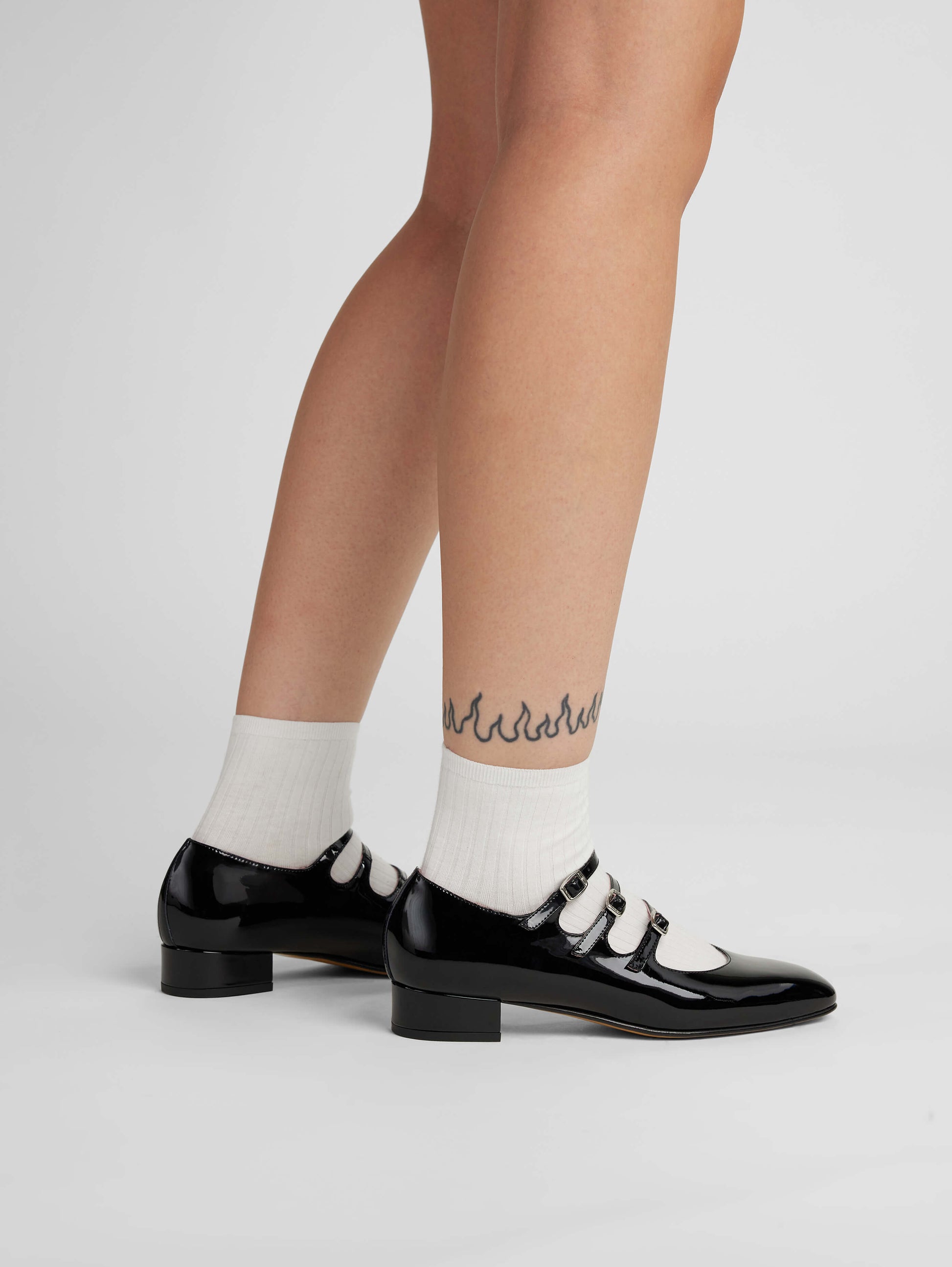 Ariana - Ballerines babies cuir verni noir - Image numéro 3