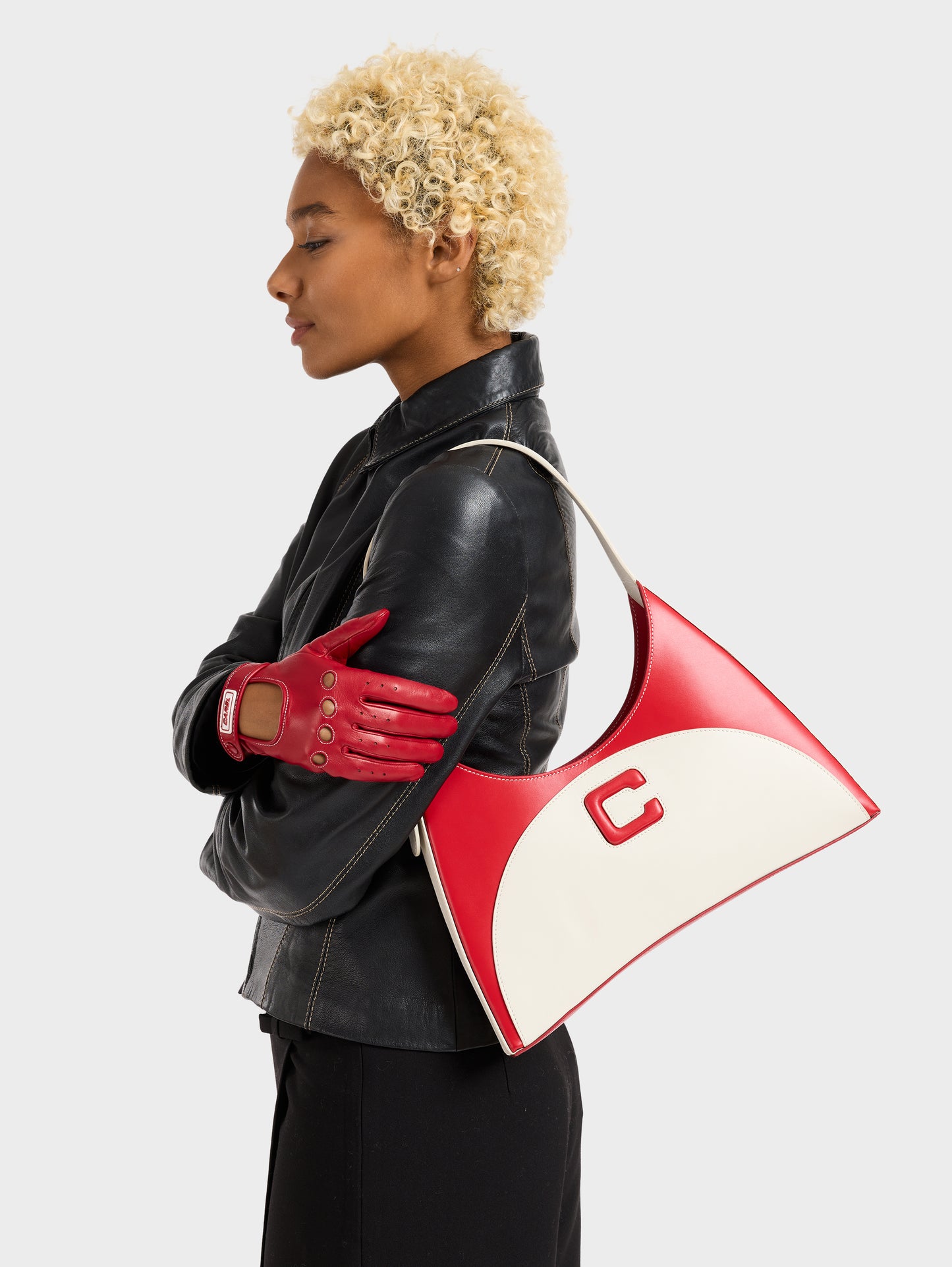 Rose - Gants cuir rouge et surpiqûres blanches