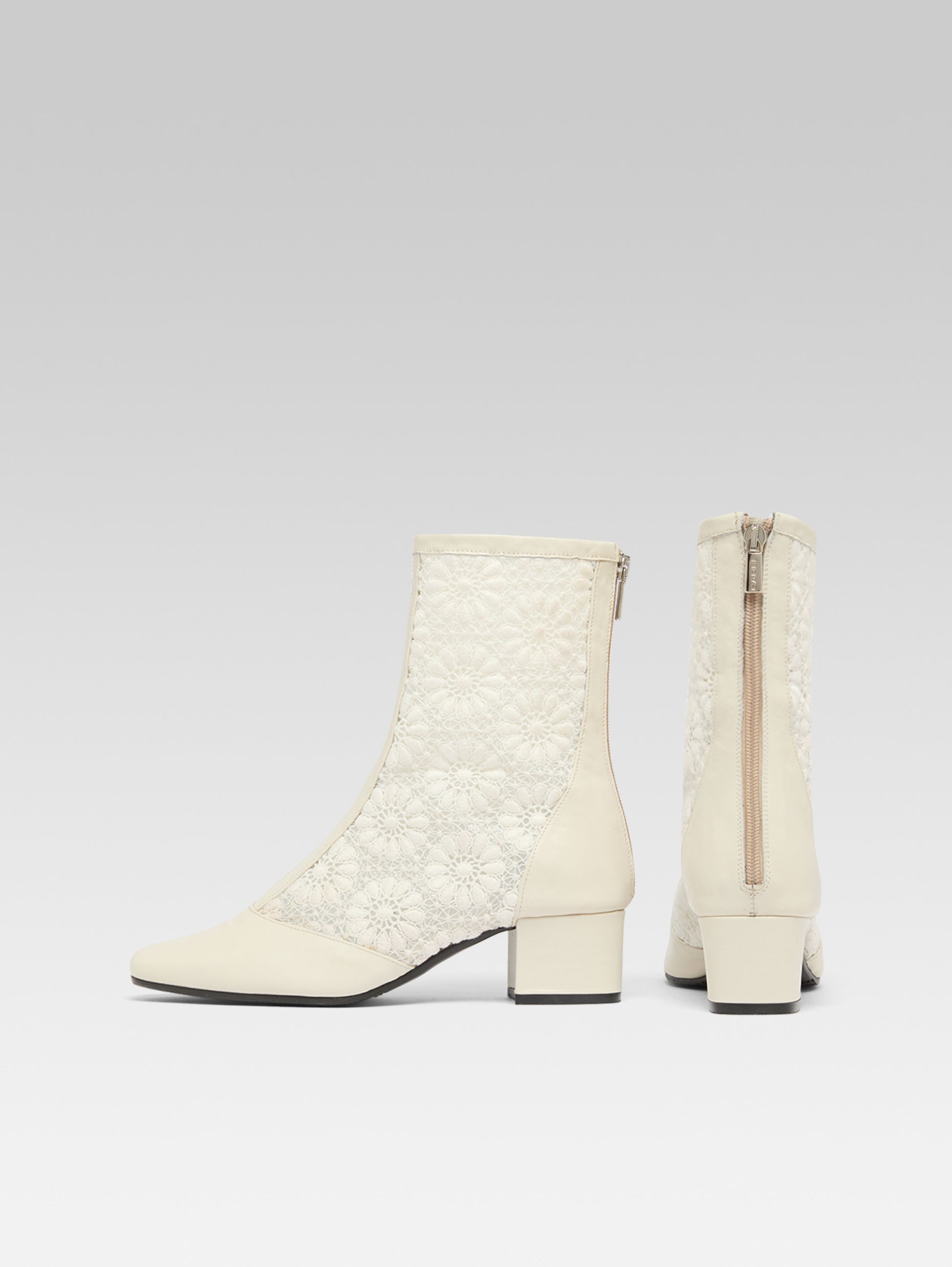 Audrey - Bottines cuir ivoire et dentelle à fleurs upcyclée - Image numéro 6