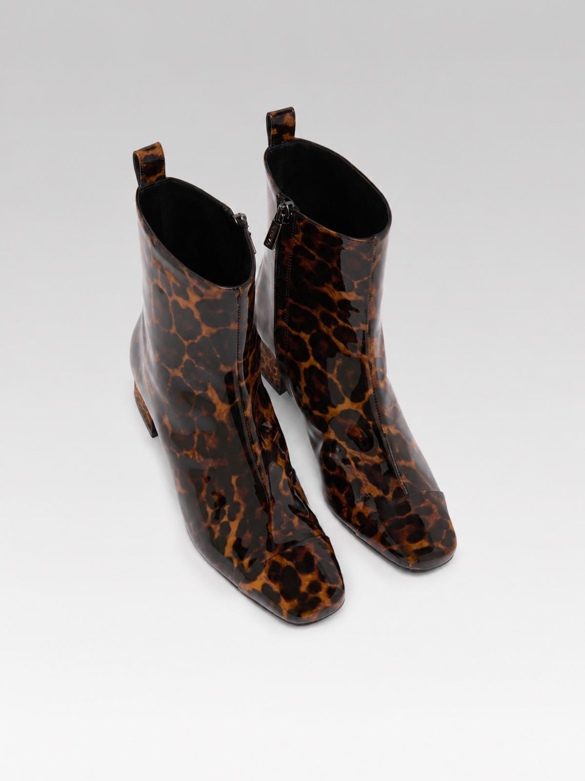 Estime - Leopard patent leather ankle boots