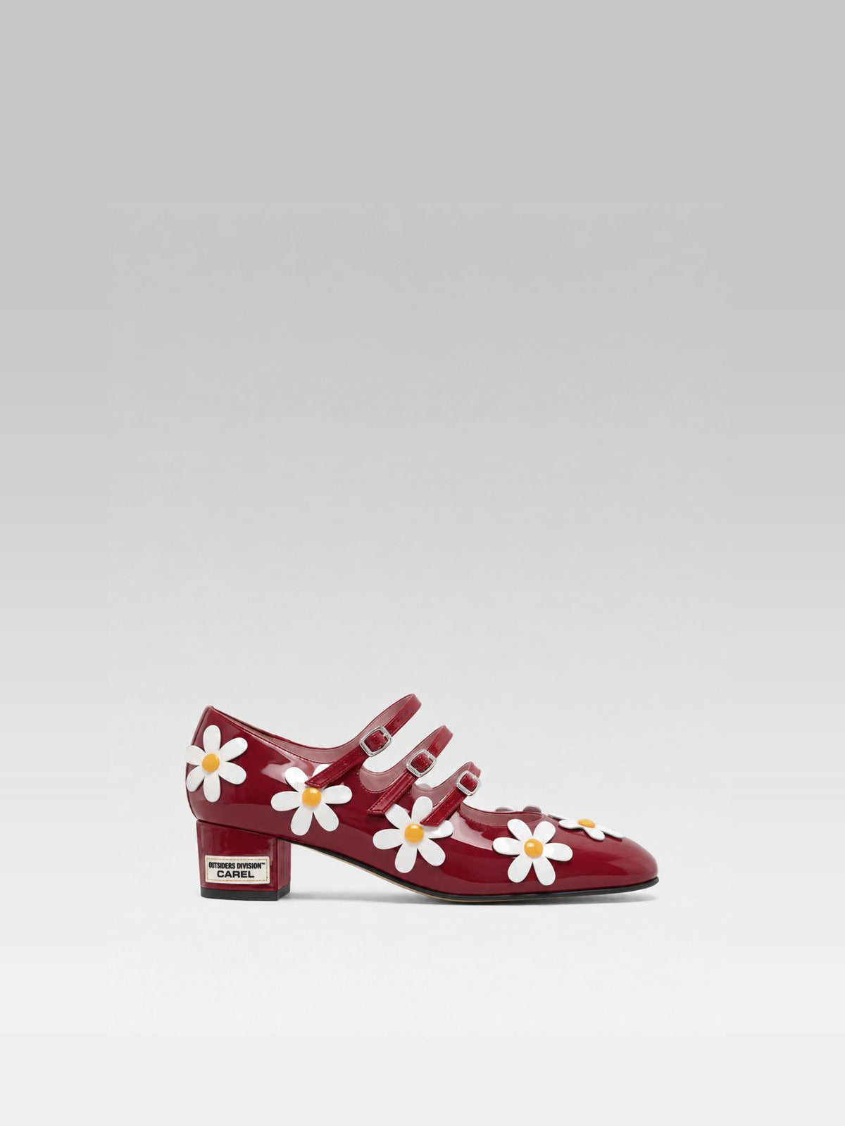 Daisy K - Red patent leather Mary Jane pumps with daisy flowers
