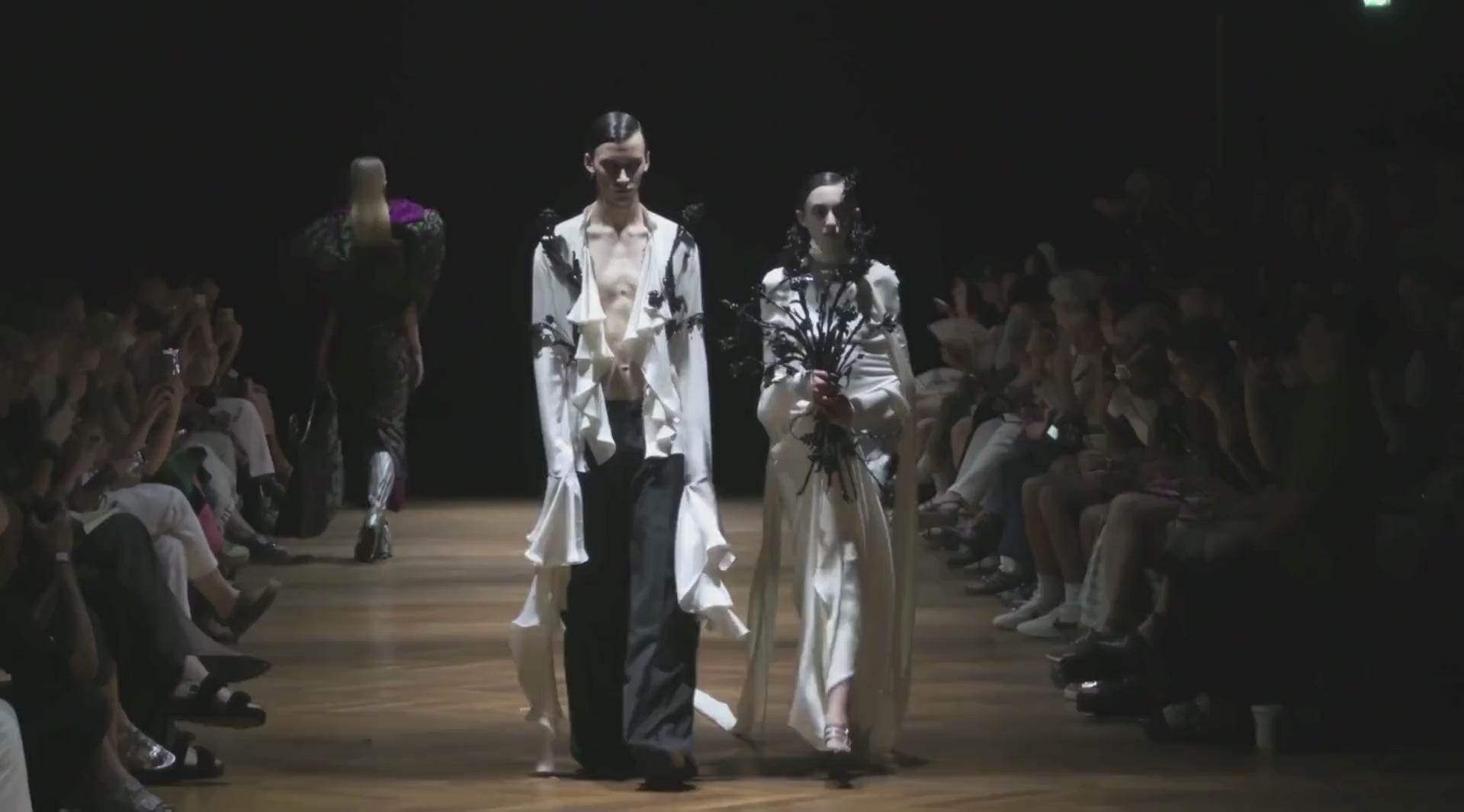 1ff20150ca624a5b852395bde54b46