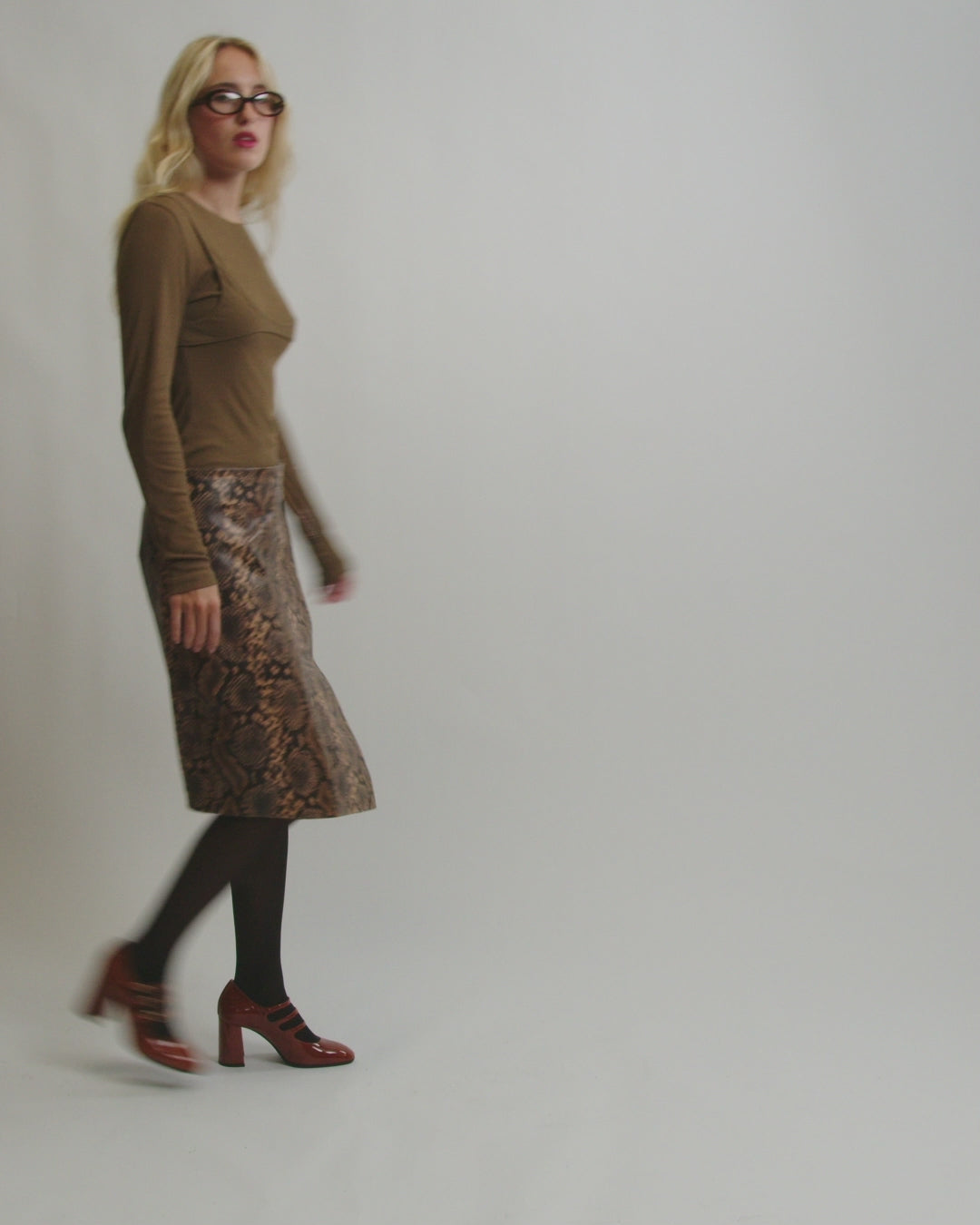 Keel - Escarpins babies cuir verni caramel  - Image numéro 7